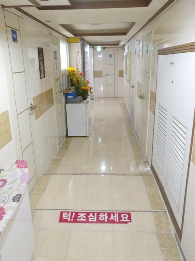 Motel Fine House Sadang Seúl Exterior foto
